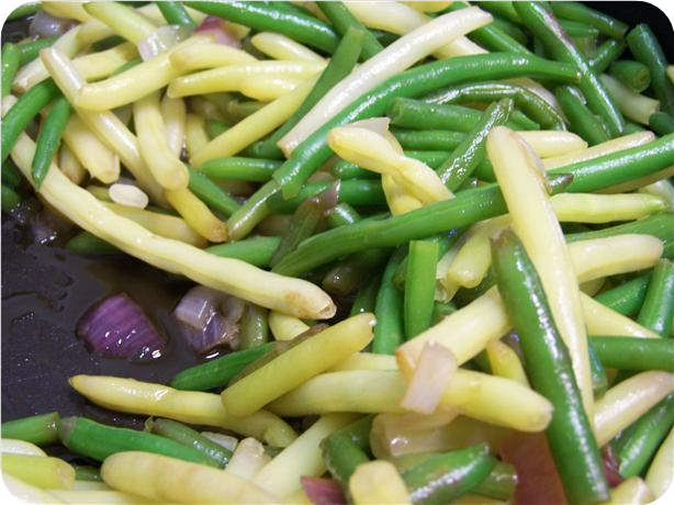 Green Beans with Caramelized Onions
