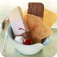 Neapolitan sundaes 