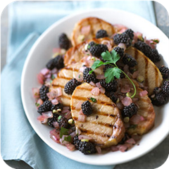 Smoked pork chops with onion-blackberry relish 
