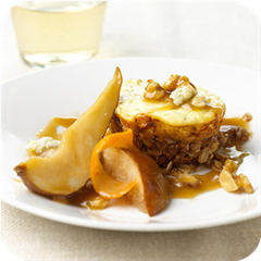 Baby cheese cakes with toffee pears 