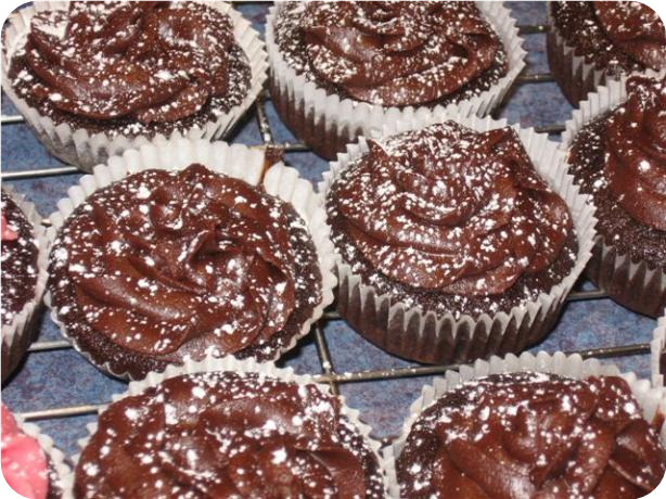 Easy 'no Beat' Chocolate Cake With Frosting