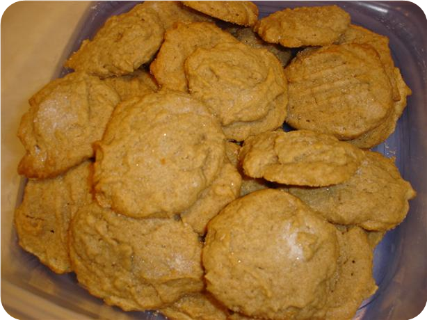 Cinnamon- Peanut Cookies