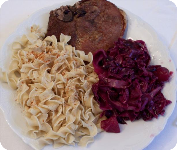 Red Cabbage With Apples