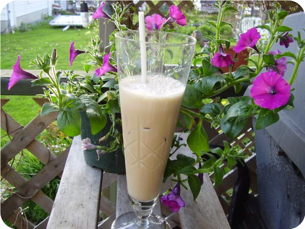 Almond Kahlua Frosty