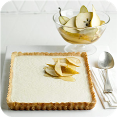 Vanilla tart with nutmeg crust and spiced pears 