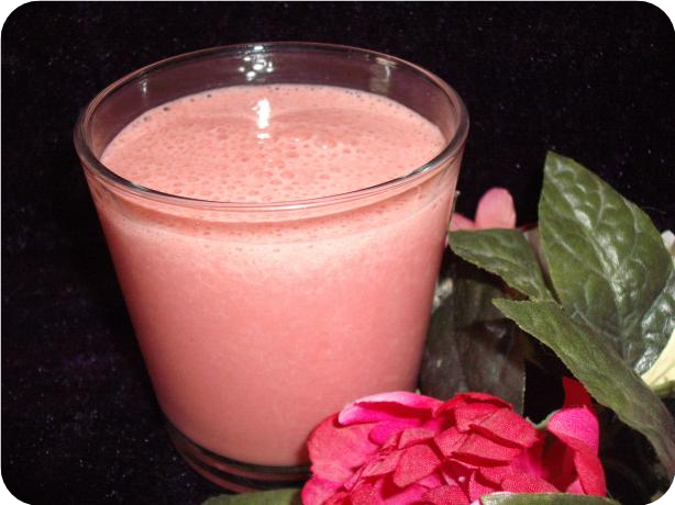 Strawberry Smoothie With Hint of Chocolate