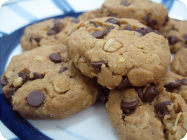 Oatmeal Peanut Butter Chocolate Chip Cookies