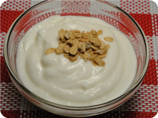 Make Your Own Single-Serve Vanilla Yogurt