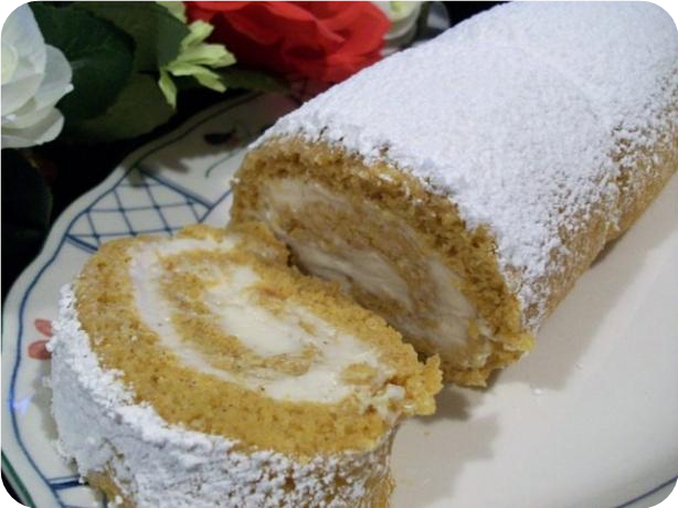 Pumpkin Cake Roll With Cream Cheese Filling