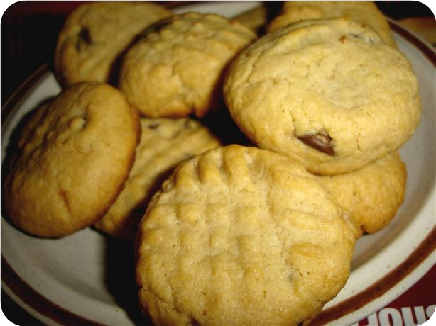 Chocolate Chip Peanut Butter Cookies