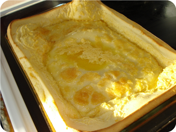 Pannu Kakku (Finnish Oven Pancake)