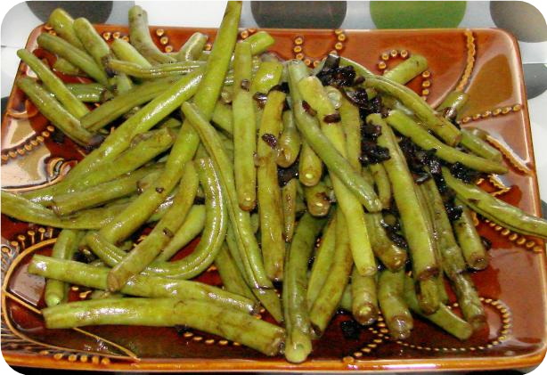 Green Beans With Balsamic-Shallot Butter
