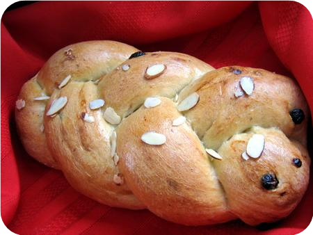 Bread Machine Cardamom Golden Raisin Almond Bread