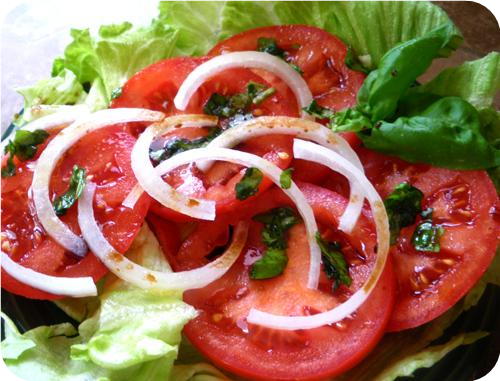Tomato &amp; Onion Salad