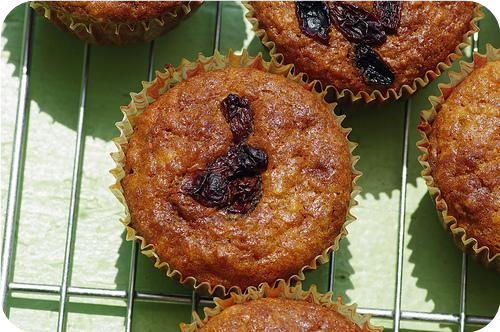 Oatmeal-Raisin Muffins