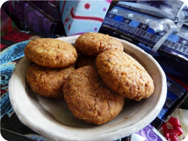 Almond Chickpea Flour Cookies