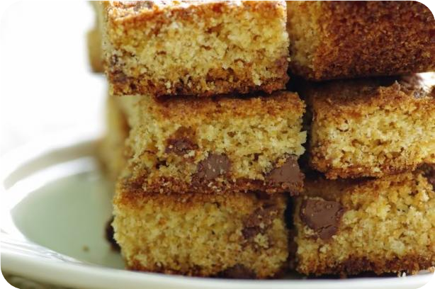 Chewy Chocolate Chip Bars