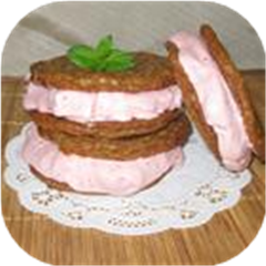 Frozen Strawberry Cheesecake Sandwich Cookies