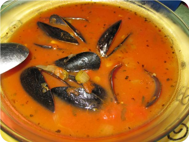Mussels in Tarragon Tomato Broth