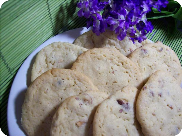 Double Almond Delights ( Cookies )