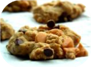 EASY Peanut Butter & Chocolate Chip Cookies
