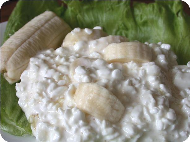 Sweet Cottage Cheese and Bananas