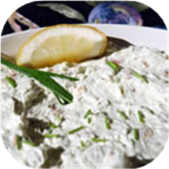Warm Blue Cheese Dip with Garlic and Bacon