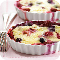 Berry pudding cake 