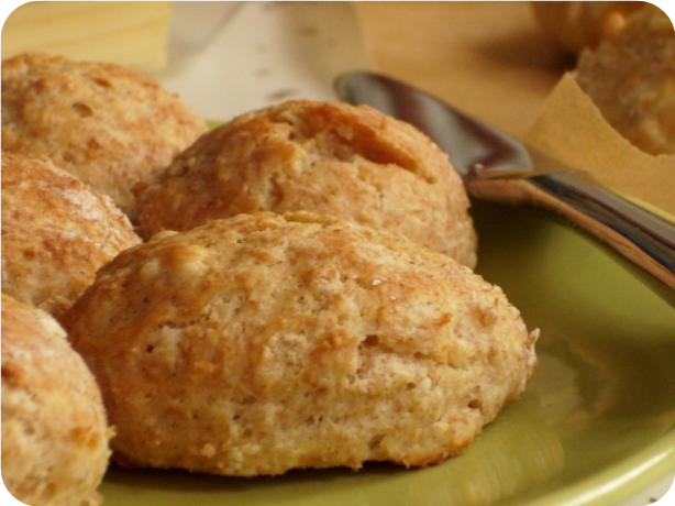 Tiny Whole-Wheat Pepper Scones