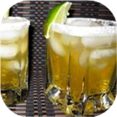 Italian Amaretto Margaritas On the Rocks