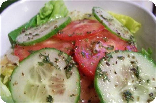 Garlic &amp; Herb Salad Dressing