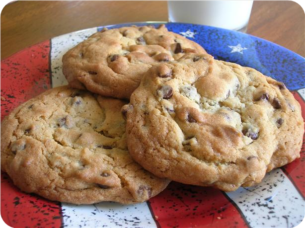 Big Chocolate Chip Cookies