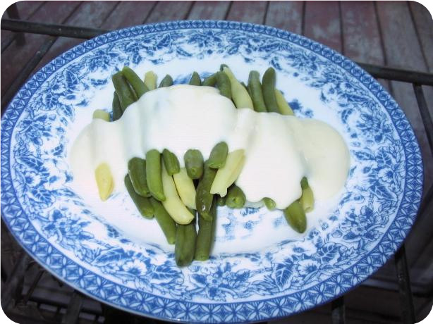 Cheesy White Sauce!  Microwaved for Quickness and Ease.