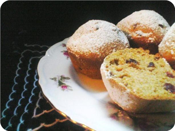 Surm&aelig;lksfrugtbr&oslash;d  Danish -Sour-Cream Fruit Bread -