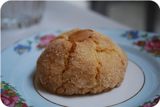 ALMOND  BISCUIT  RING