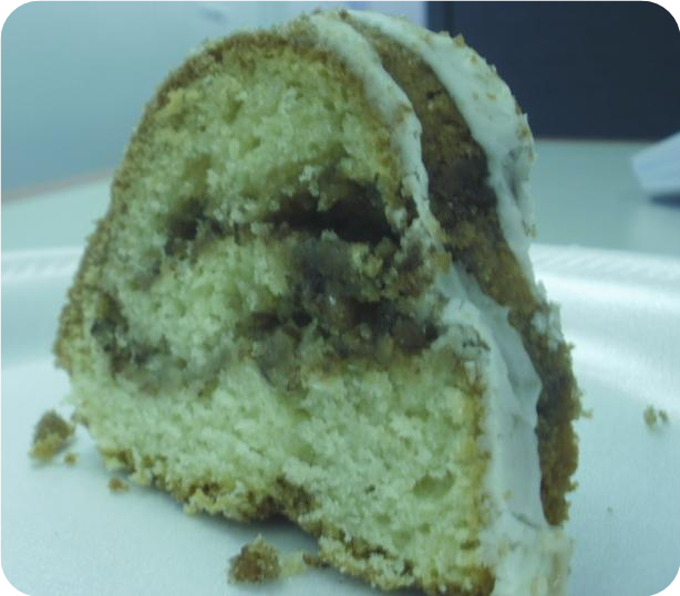 Blue-Ribbon Coffee Cake Farmhouse Style in the Midwest!