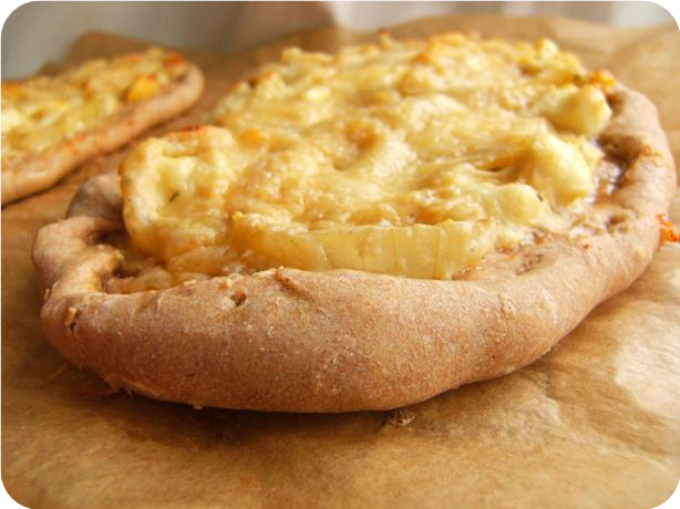 Cheese Pide (Kaserli Pide)