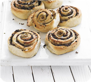 Olive bread swirls