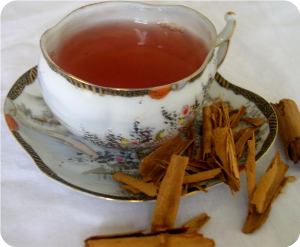Shai Ma Irfeh( Cinnamon Tea)