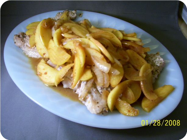 Pork Chops With Apples and Onion