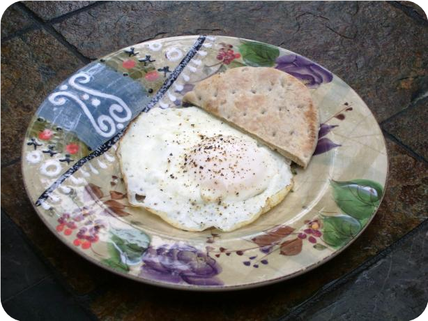 Steamed (Basted) Fried Eggs