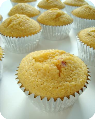 Maple-Bacon Corn Muffins
