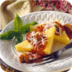 Polenta with tomato-mushroom sauce 