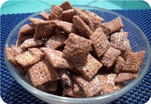 White Trash Snack Mix (Microwave)