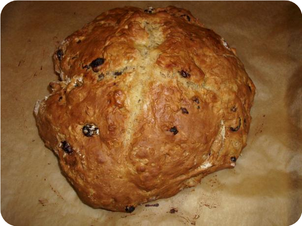 Irish Applesauce Soda Bread