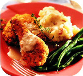 Maryland fried chicken with creamy gravy 