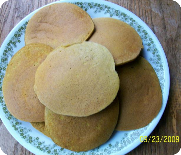 The Best Good for You Whole Wheat Pumpkin Pancakes!