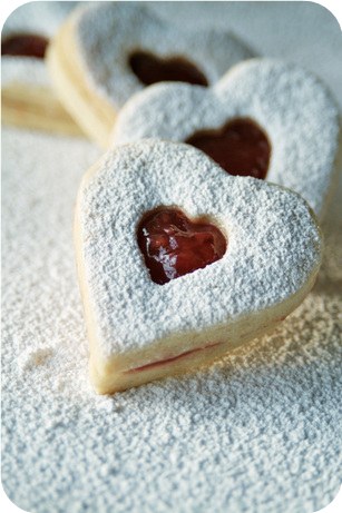 Linzer Tarts