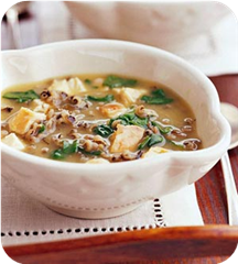 Spinach, turkey, and wild rice soup