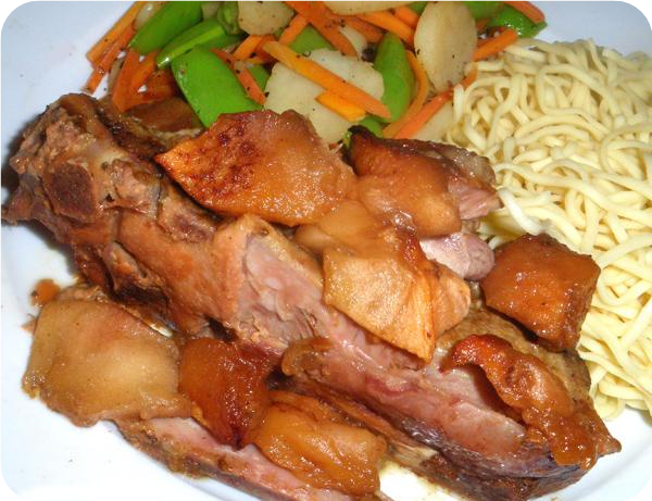 Simple &amp; Delicious Pork Chops &amp; Apples
